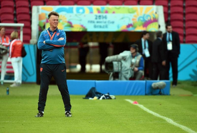 Van Gaal minimiza favoritismo da Holanda ap&oacute;s goleada sobre a Espanha