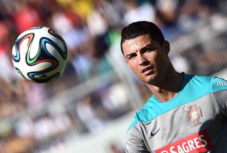 CR7 recebido como astro do rock em Campinas