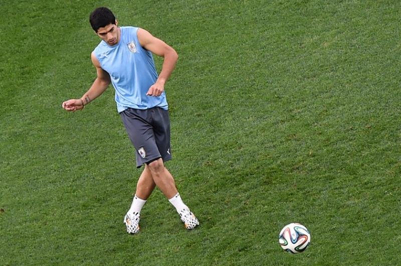 Su&aacute;rez &eacute; a grande esperan&ccedil;a do Uruguai