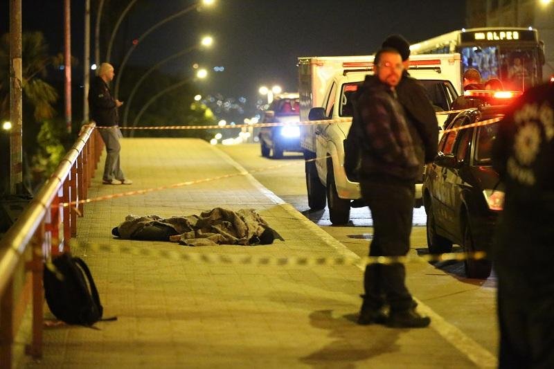 Jovem &eacute; morto esfaqueado no Centro de Porto Alegre