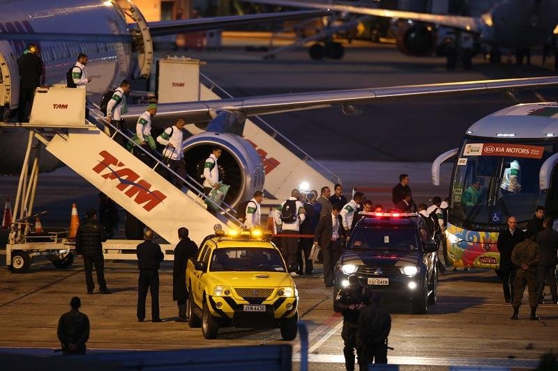 Sele&ccedil;&atilde;o da Arg&eacute;lia desembarcou nesta tarde no Aeroporto Salgado Filho