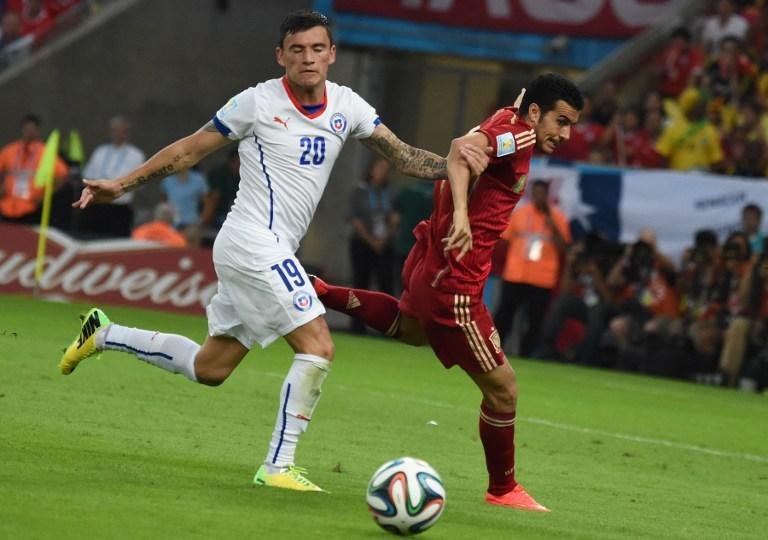 Recuperado de les&atilde;o, Ar&aacute;nguiz pede para n&atilde;o pegar a Holanda