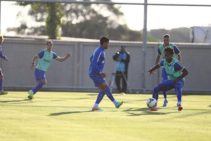 Z&eacute; Roberto v&ecirc; Gr&ecirc;mio com estrutura semelhante ao Bayern e elogia novo CT