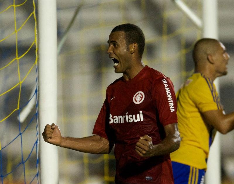 Ernando entrou em seis das nove das partidas do Inter no Brasileir&atilde;o