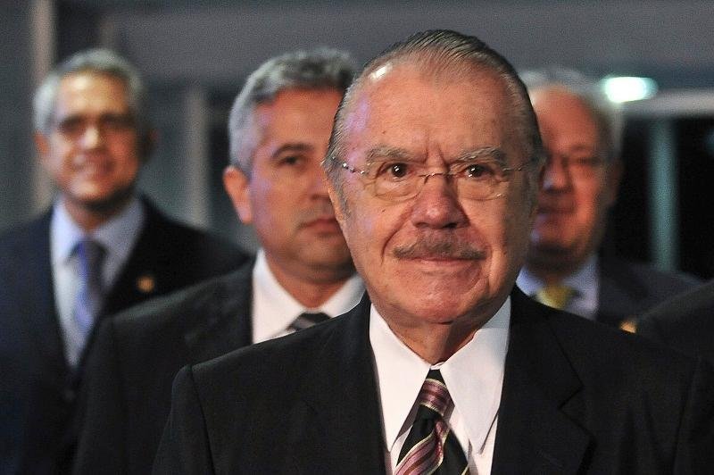 Sarney n&atilde;o ser&aacute; candidato &agrave; reelei&ccedil;&atilde;o