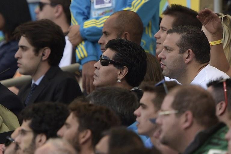 Maradona est&aacute; em Porto Alegre e ir&aacute; assistir ao jogo da Argentina