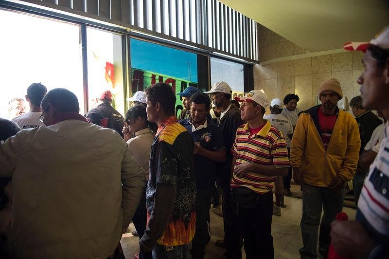Manifestantes ocupam pr&eacute;dio do Incra em Bras&iacute;lia