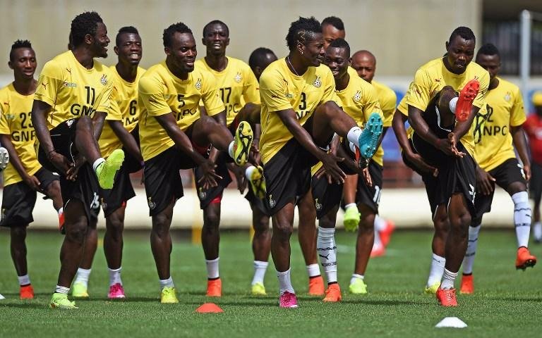Jogadores de Gana se re&uacute;nem em Bras&iacute;lia, cancelam treino e amea&ccedil;am greve 