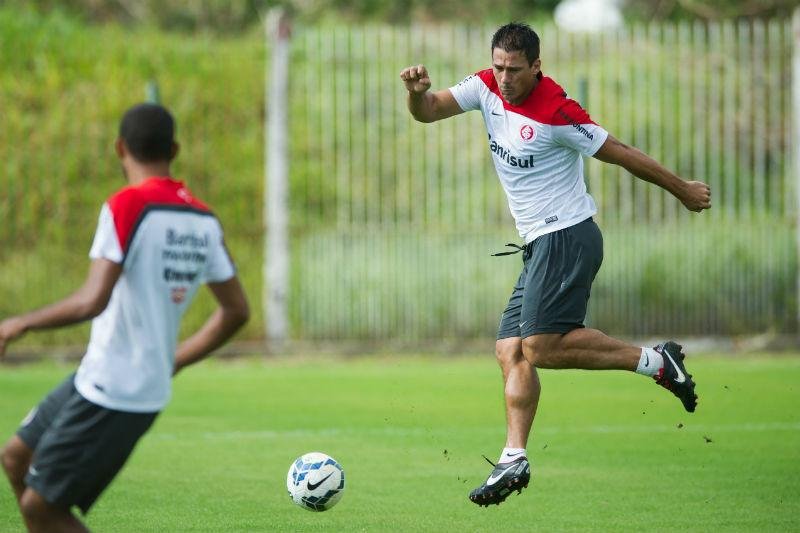 Renova&ccedil;&atilde;o com &Iacute;ndio encerra ciclo de contrata&ccedil;&otilde;es do Inter 