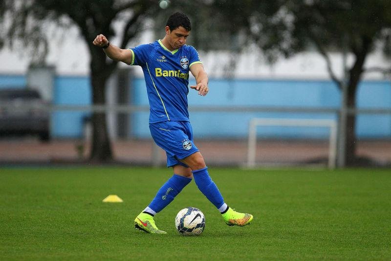 Giuliano &eacute; o principal refor&ccedil;o do Gr&ecirc;mio para o segundo semestre