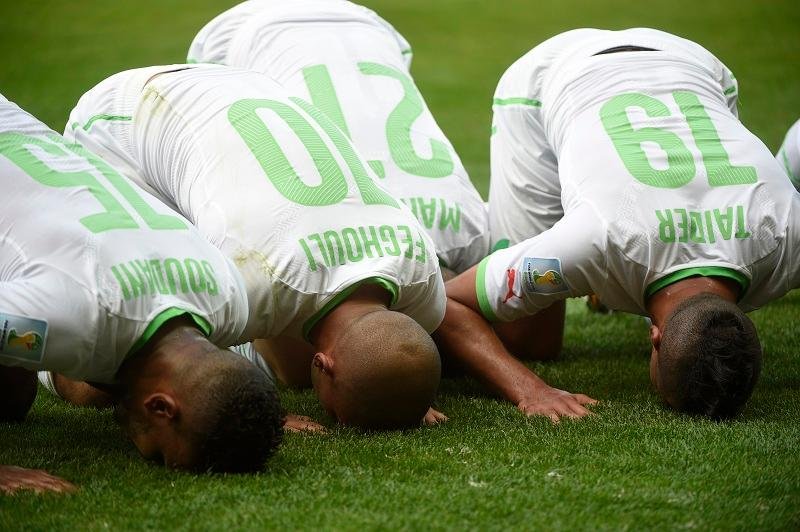 Jogadores da Arg&eacute;lia cumprir&atilde;o jejum sob supervis&atilde;o m&eacute;dica