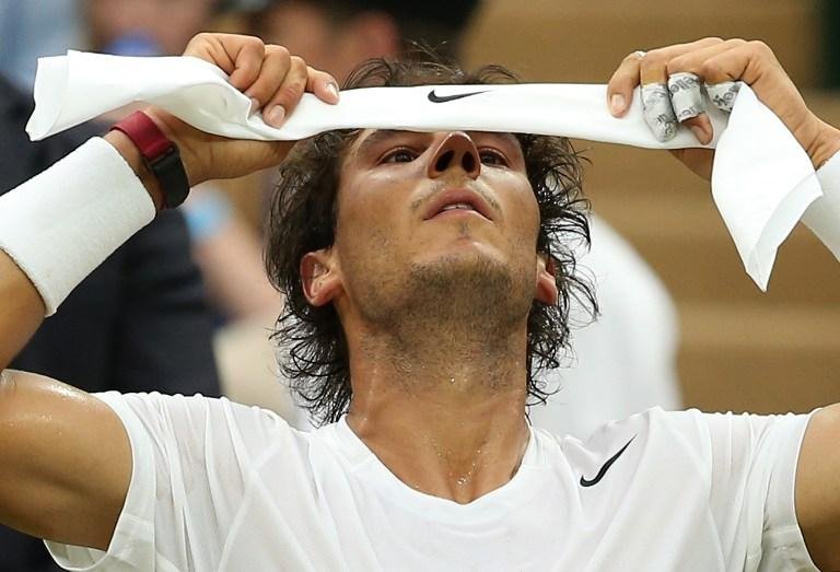 Nadal larga atr&aacute;s, mas se recupera e chega &agrave;s oitavas de Wimbledon