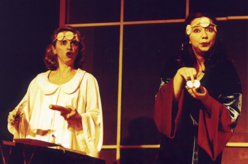 Com&eacute;dia est&aacute; em cartaz no Teatro Bourbon