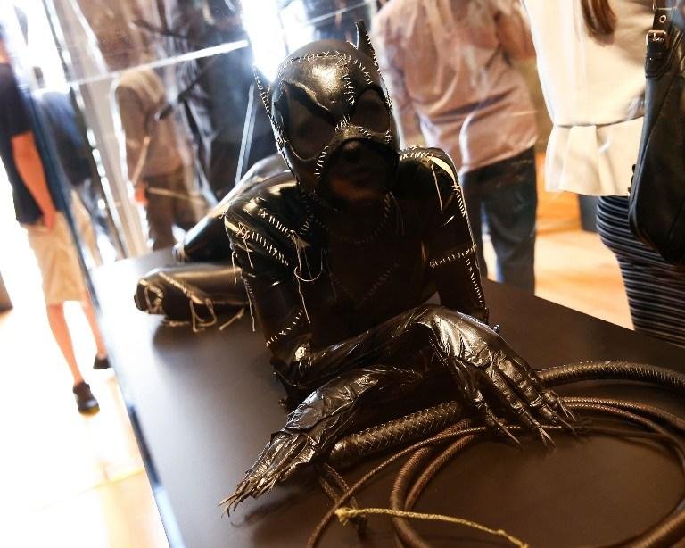 Roupa da Mulher-Gato usada pela atriz Michele Pfeifer em Batman - O Retorno