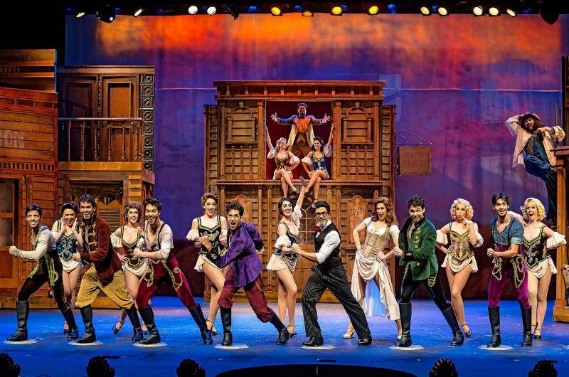 M&uacute;sicas de Gershwin embalam as coreografias no espet&aacute;culo