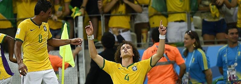 David Luiz amplia o placar contra a Col&ocirc;mbia