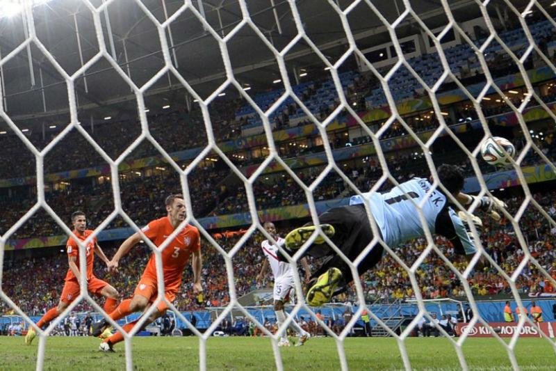 Vencedor do confronto ir&aacute; enfrentar a Argentina por uma vaga na final da Copa