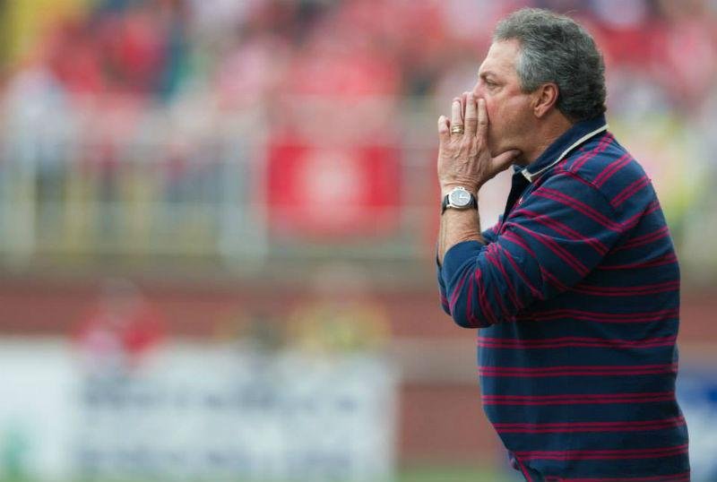 Abel deve conversar com Willians e D&acute;Alessandro ap&oacute;s briga 
