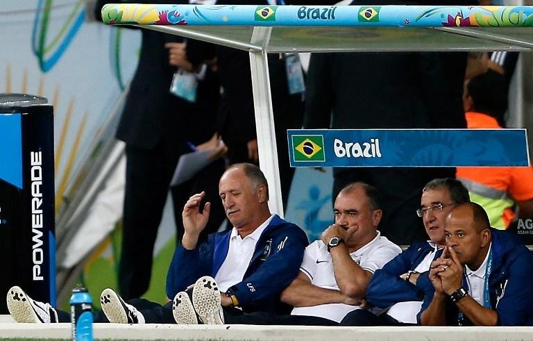 Comentaristas apontaram Felip&atilde;o como respons&aacute;vel pelo desastre brasileiro na semifinal
