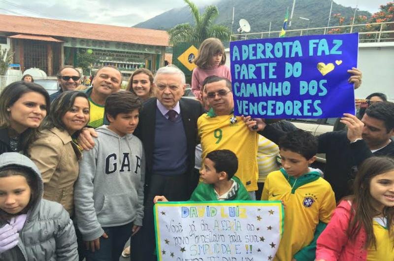 Presidente da CBF evitou jornalistas e n&atilde;o quis responder sobre a crise da Sele&ccedil;&atilde;o  
