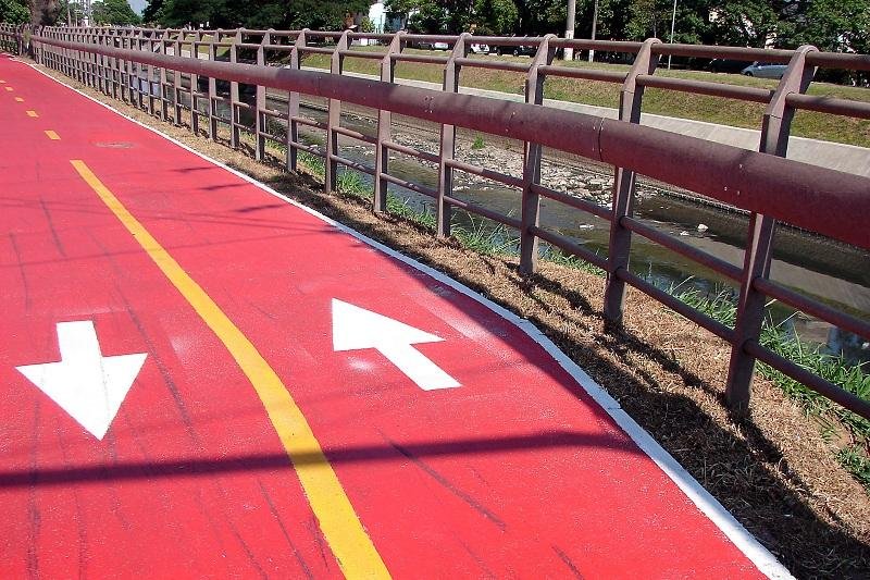 EPTC projeta para o fim do ano ciclovia entre a Ipiranga e a Pra&ccedil;a da Encol