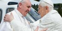 Vaticano diz que é pouco provável que Francisco e Bento XVI vejam juntos a final da Copa