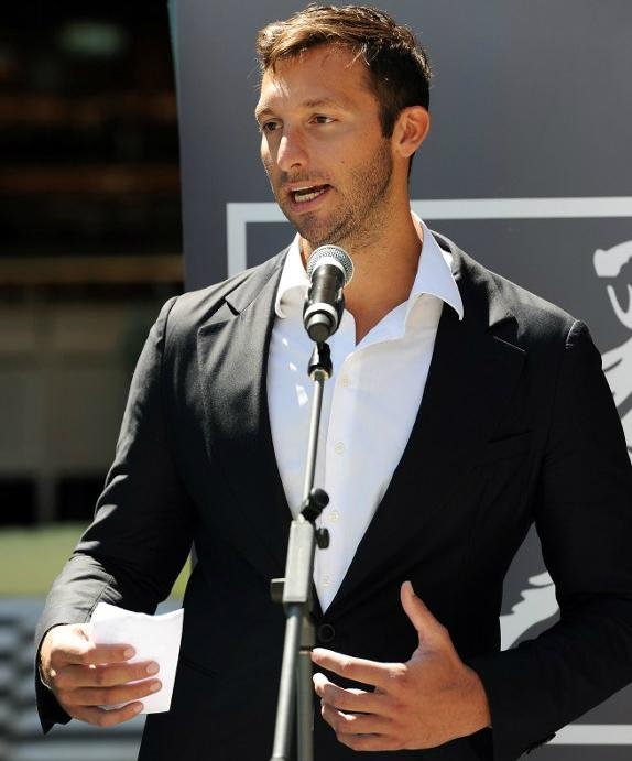 Nadador australiano Ian Thorpe assume homossexualidade