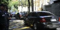 Ruas foram bloqueadas para a chegada dos líderes a sede do governo fluminense