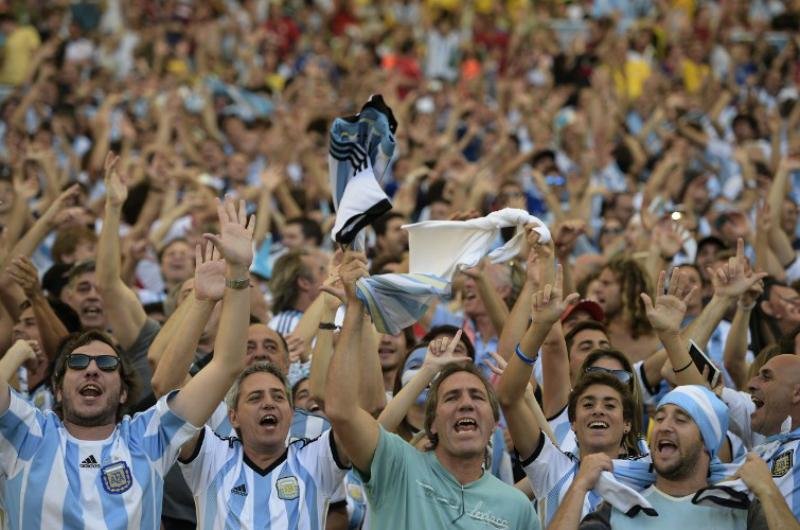 Torcida argentina marca presen&ccedil;a no Maracan&atilde;