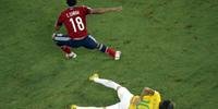 Lesão provocada em Neymar por Zuñiga não pesou tanto nos critérios da Fifa