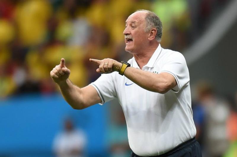 Felip&atilde;o deve anunciar sa&iacute;da nesta segunda-feira