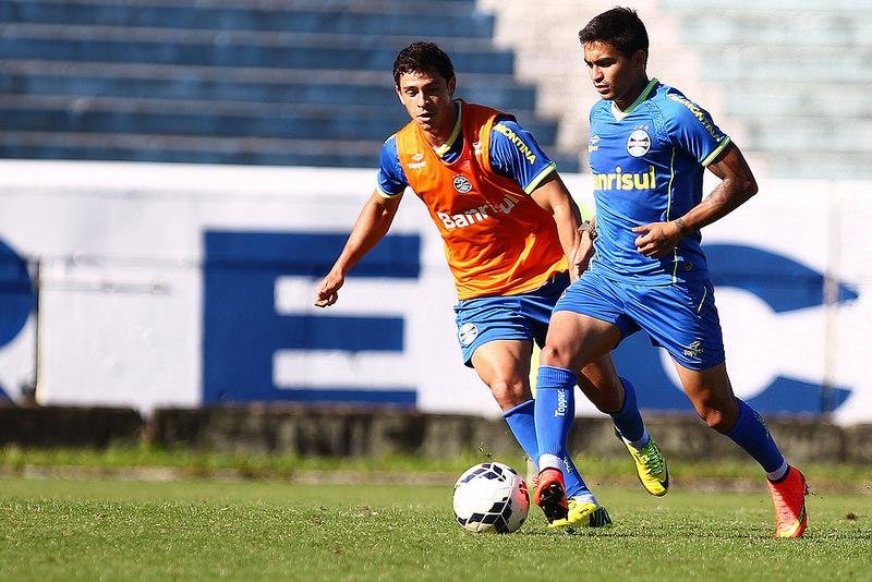 Gr&ecirc;mio aguarda inscri&ccedil;&atilde;o de Giuliano no BID para definir time