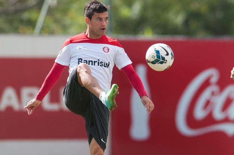 Jogador inicia treinos especiais no Inter 
