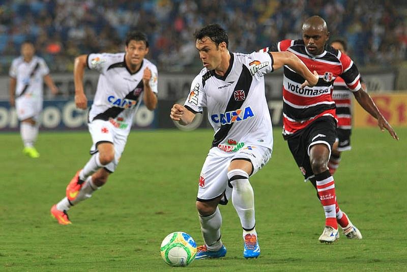Kleber estreou no Vasco com gol