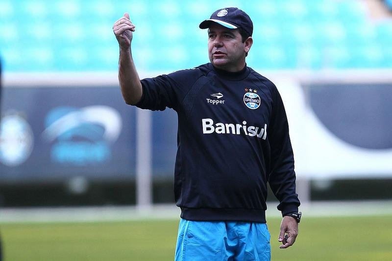 Duelo entre Gr&ecirc;mio e Goi&aacute;s marca encontro de pupilo e mentor