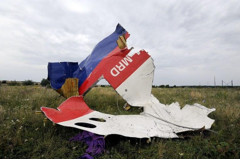 Destro&ccedil;os do avi&atilde;o podiam ser vistos em solo ucraniano