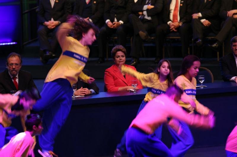 Dilma chega a Porto Alegre para posse na Fiergs