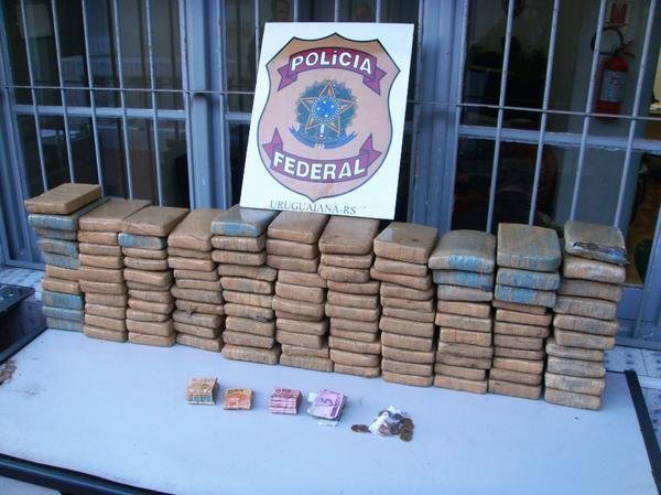 A&ccedil;&atilde;o da PF apreende 100 quilos de maconha em Uruguaiana 