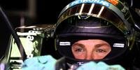 Rosberg garante a pole, em casa, em treino tenso da Fórmula 1