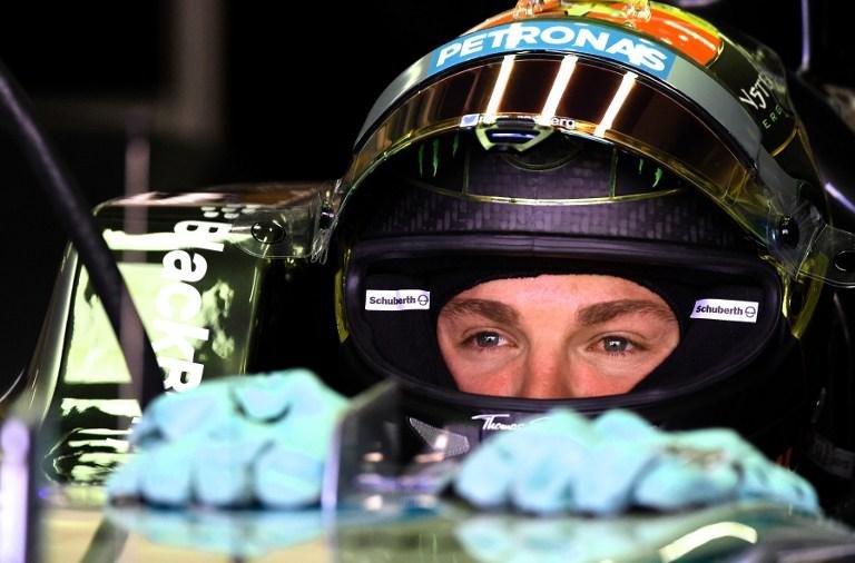 Rosberg garante a pole, em casa, em treino tenso da F&oacute;rmula 1
