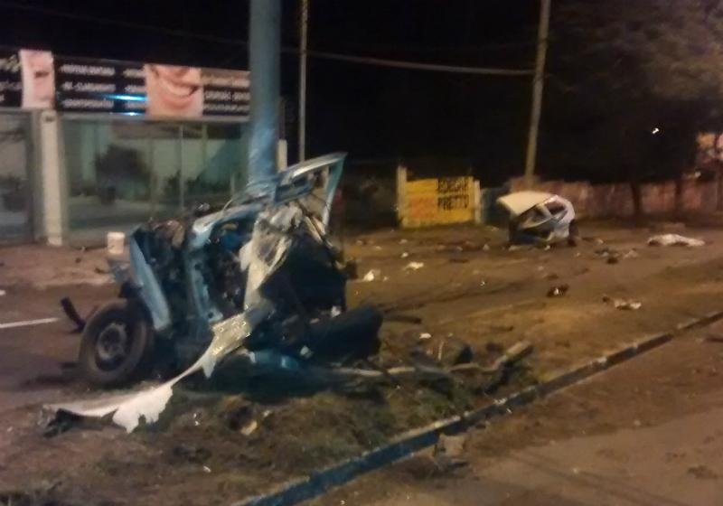Suspeita da Brigada Militar &eacute; de que ve&iacute;culos faziam racha no momento da colis&atilde;o