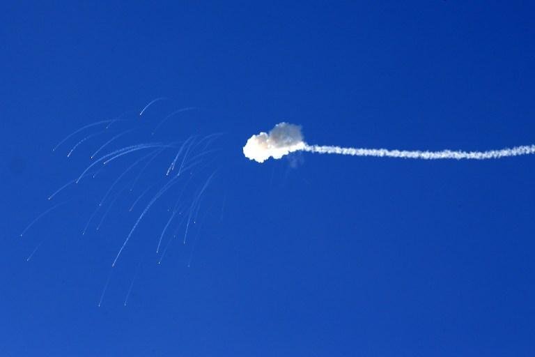Sistema Iron Dome israelense intercepta foguetes lan&ccedil;ados de Gaza
