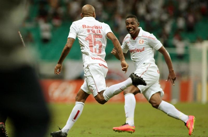 Inter supera Bahia e conquista primeira vit&oacute;ria fora de casa