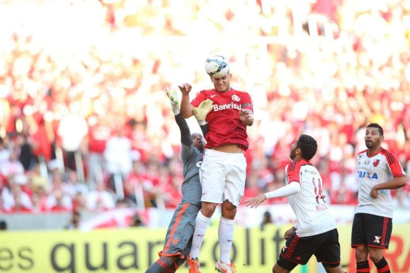 Andr&eacute; Santos foi agredido ap&oacute;s goleada do Inter sobre Flamengo