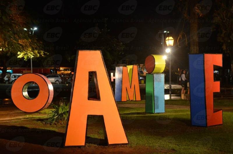 Flip homenageia Mill&ocirc;r Fernandes
