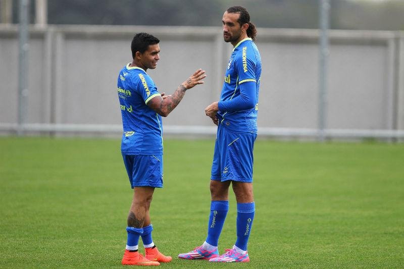 Dudu e Barcos marcaram os gols do treino do Gr&ecirc;mio