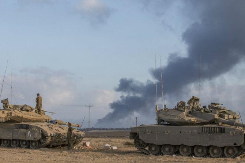  Tanques israelenses matam 8 palestinos em Khan Yunis