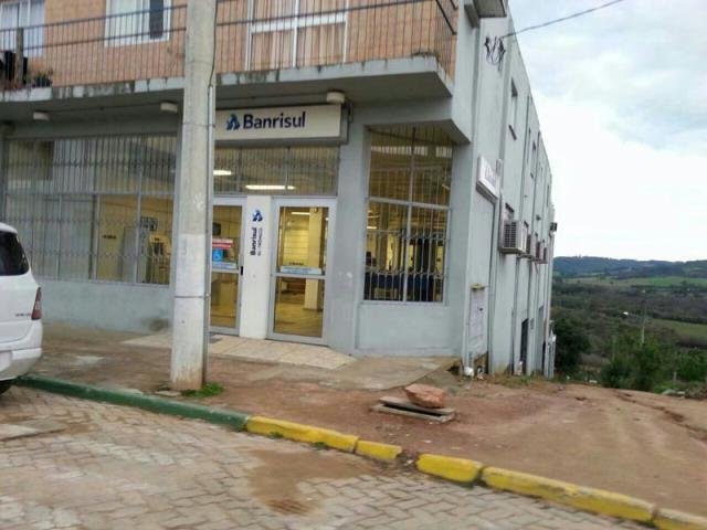 Quadrilha fez cinco ref&eacute;ns durante assalto a Banrisul