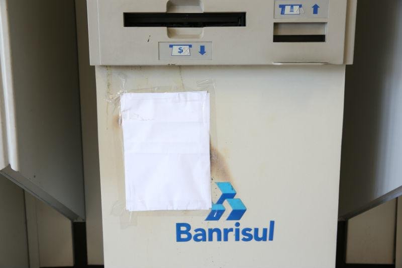 Terminal do Banrisul foi atacado em Porto Alegre