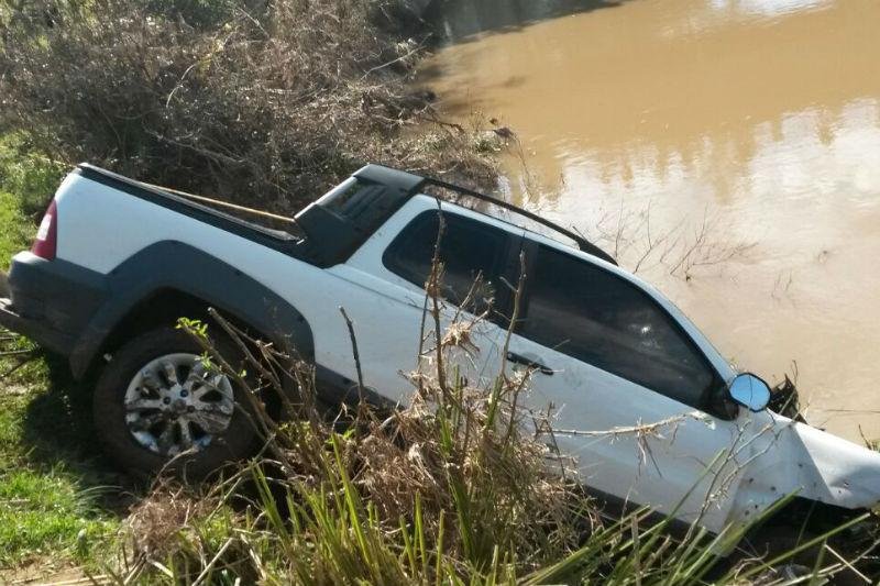 Quatro pessoas da mesma fam&iacute;lia morrem em acidente em Vale do Sol